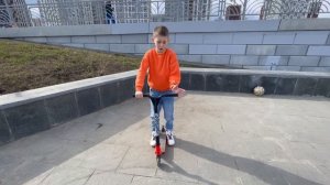 ТОП 4 САМЫХ ПРОСТЫХ ТРЮКОВ НА САМОКАТЕ! ОБУЧЕНИЕ ДЛЯ НАЧИНАЮЩИХ САМОКАТЕРОВ!