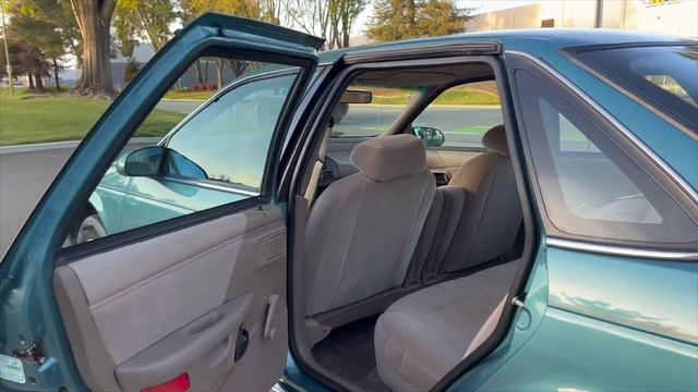 11k Mile 1993 FORD TAURUS смотреть онлайн