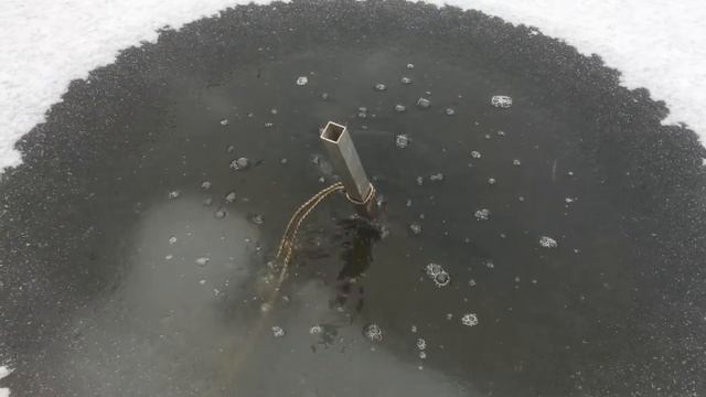 Пруд замерз 2018 год / первый лёд на пруду для разведения рыбы смотреть онлайн