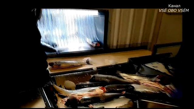 Месячный оклад сотрудника в среднем 400-450 тысяч тенге смотреть онлайн