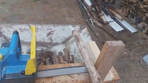 Приспособление для цепной пилы.