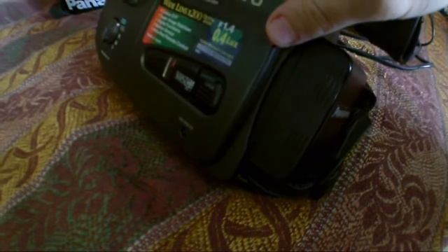 Kamerę VHS-C Panasonic RX 70 смотреть онлайн