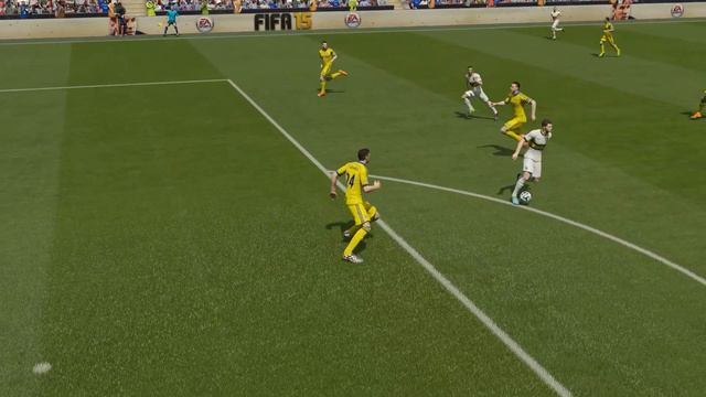 FIFA 15 Быстрая остановка Защиты при спринте смотреть онлайн
