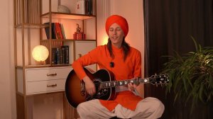 Baba Nam Kevalam. Kirtan performed by Dada Abhidhyána in Novosibirsk