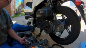 Honda PCX150 CVT Fix // Installing New Dr. Pulley Variator Sliders