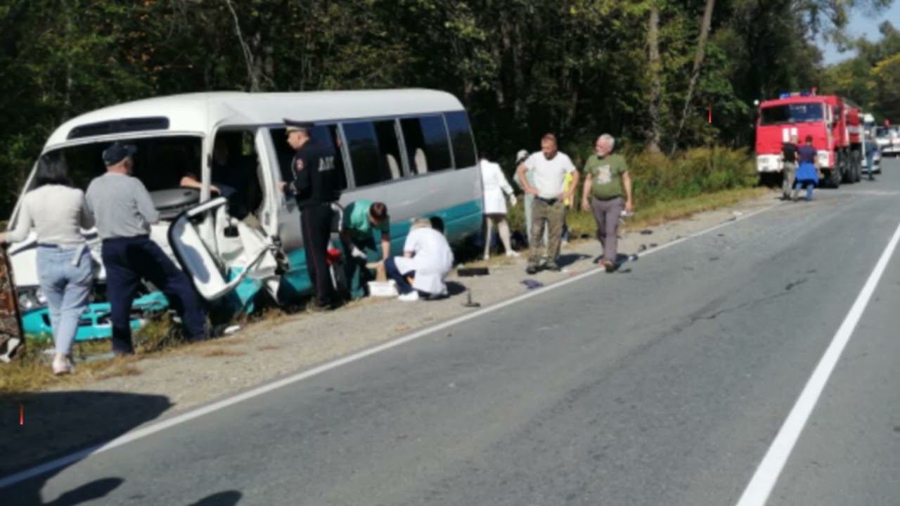 Один человек погиб и восемь получили травмы в ДТП с экскурсионным автобусом в Хасанском районе