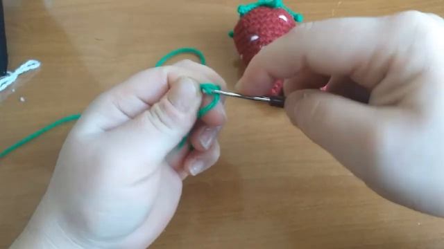 Вязание клубника крючком????