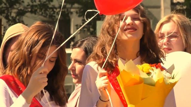 Последний звонок ЛИНЕЙКА МОУ СОШ №49 смотреть онлайн