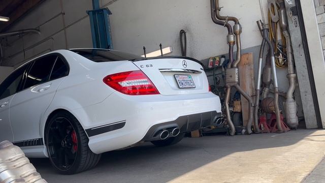 Resonator and second cat delete on a 2014 C63 AMG Edition 507 смотреть онлайн