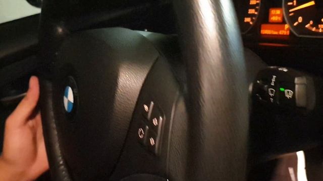 BMW E87 Knarzendes Lenkrad смотреть онлайн