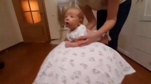 Упражнения на мяче для грудничка с 1 месяца. Fitball exercises for baby from 1 month@ Шилова Натали