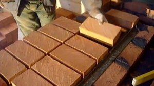 Печка с камином в доме из бруса1