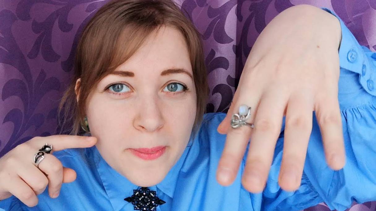 АСМР Ласковый ПРОДАВЕЦ в ювелирном МАГАЗИНЕ 💍 хочет В