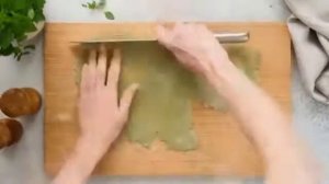 Лапша со шпинатом и томатно-грибным соусом. Рецепт для диабетика.