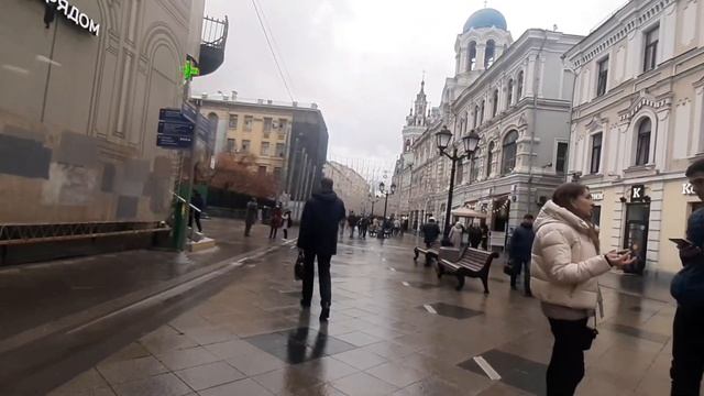 Прогулки по Москве. Прогулка по Никольской улице  в первый день ковидканикул.