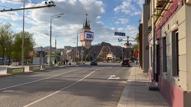 Сталинская высотка Жилой дом на Кудринской площади и здание Зоопарка смотреть онлайн