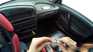 Замена лампочки в плафоне-глазок ВАЗ 2113, 2114, 2115