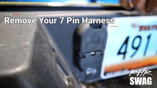 PUTCO Blade Tailgate LED Light Bar Installation on F150 - RHRSwag.com смотреть онлайн