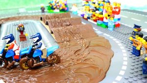 Toy motorcycle race and Toy Dirt Bike Wash