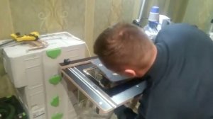 Видео обзор от Алексея Катюшина. Установка циркулярной пилы в верстак