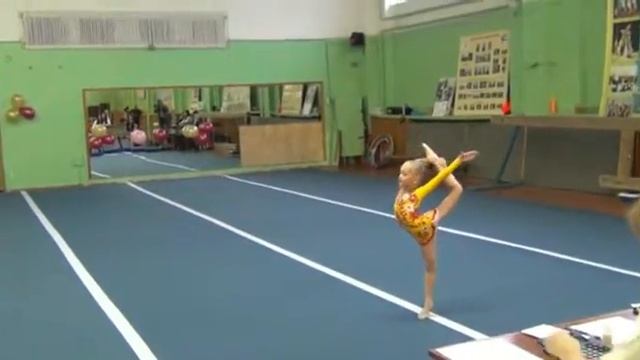 Рябова Анастасия 2006г.р. Первенство ДЮСШ(06.10.12).mp4 смотреть онлайн