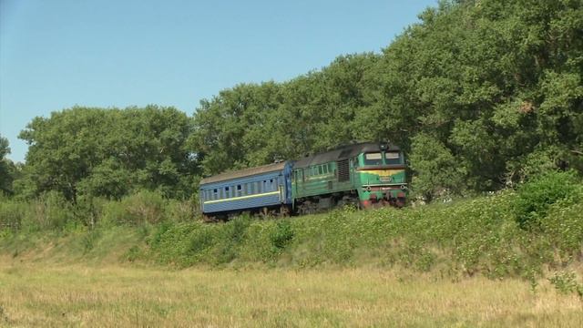 [УЗ/ЧФМ] Тепловоз М62-1473 на перегоне Мамалига-Крива / [UZ/CFМ] M62-1473 between Mamaliga and Criv смотреть онлайн