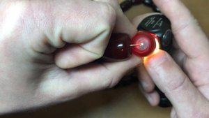 Бакелитовые бусы цена и как их проверить?