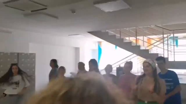 Ida Galich, ХЛЕБ - Капельки, но в Стране железных дорог! смотреть онлайн