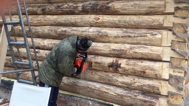 Выпиливаем дверной проём под дверь  в баню