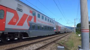 ЭП20 042 с двухэтажным поездом №104 Москва - Адлер.