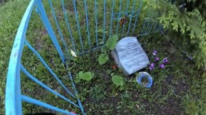 Дом на кладбище - Творятся не объяснимые вещи / Призраки на кладбище