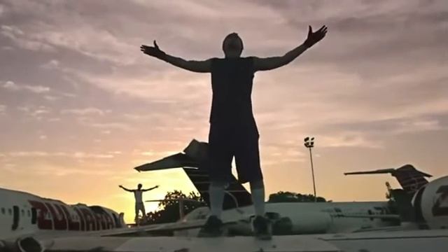 Apache y Canserbero Ready VIDEO OFICIAL смотреть онлайн