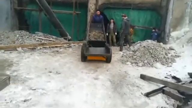 Мини думпер Челнок-300-3 на Екатеринбургском предприятии смотреть онлайн