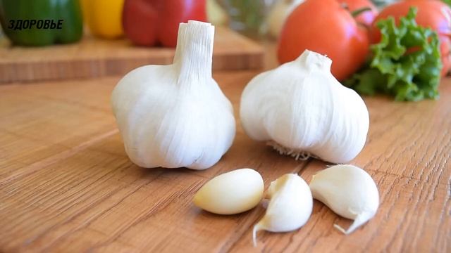 Натираю ногти чесноком! Как я растворил грибок на ногтях смотреть онлайн