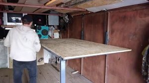 Раскладной стол в гараж.