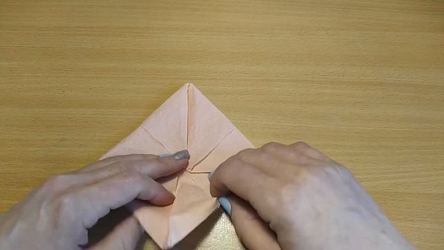 КРАСИВАЯ САЛФЕТКА  ДЛЯ СЕРВИРОВКИ СТОЛА! Как красиво Сложить Салфетку для Украшения стола!!!