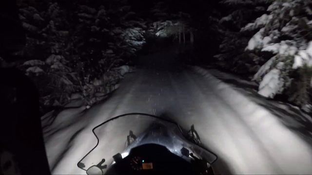 Yamaha Vk Proffesional II eps taken for night ride смотреть онлайн