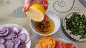 ЗАКУСКА ИЗ ПОМИДОРОВ С ЛУКОМ И БАЗИЛИКОМ, САЛАТ ИЗ ПОМИДОР