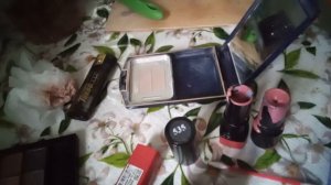 Делаю пудру из остатков ,варю помаду.