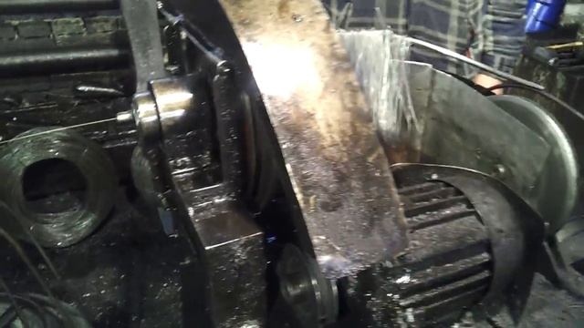 как делают жестяные щетки смотреть онлайн