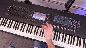 🎹Roland Fantom 8 Synthesizer/Workstation Keyboard Review & Demo | 88-Key, PHA-50 Action🎹
