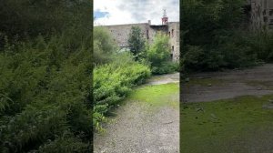 Заброшенный замок в деревне "Кабаново"