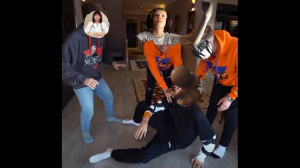 сижу в дипенсе с друзьями любимыми ура да