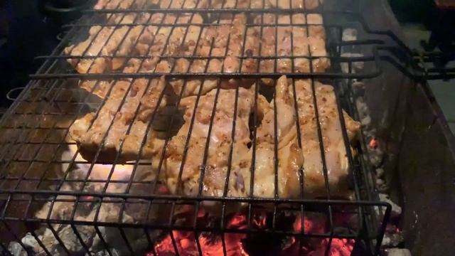 Как приготовить КУРИНЫЕ БЕДРЫШКИ, жареные куриные НОЖКИ. смотреть онлайн