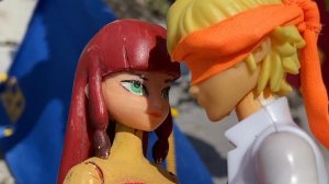 Адриан выбрал Лайлу, а не Маринетт, а Хлоя стала фанаткой K-pop