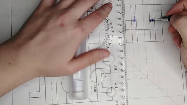 Построение третьего вида при помощи вспомогательных линий. Часть 2. Продолжение смотреть онлайн