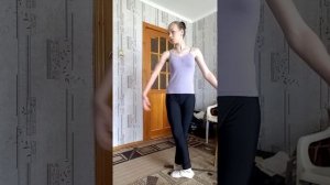 Урок классического танца. Плие, батман тандю, гранд сотеню
