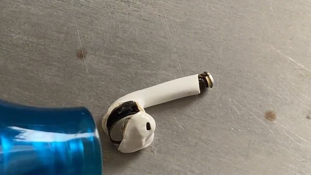 Не сушите AirPods феном! Как просушить наушник?