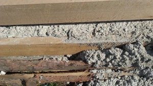 обзор фундамента и первого ряда бруса, привезли брус на участок до окон 5 рядов