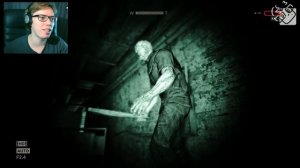 Гагатун пугается пенисов в Outlast #2 (18+)